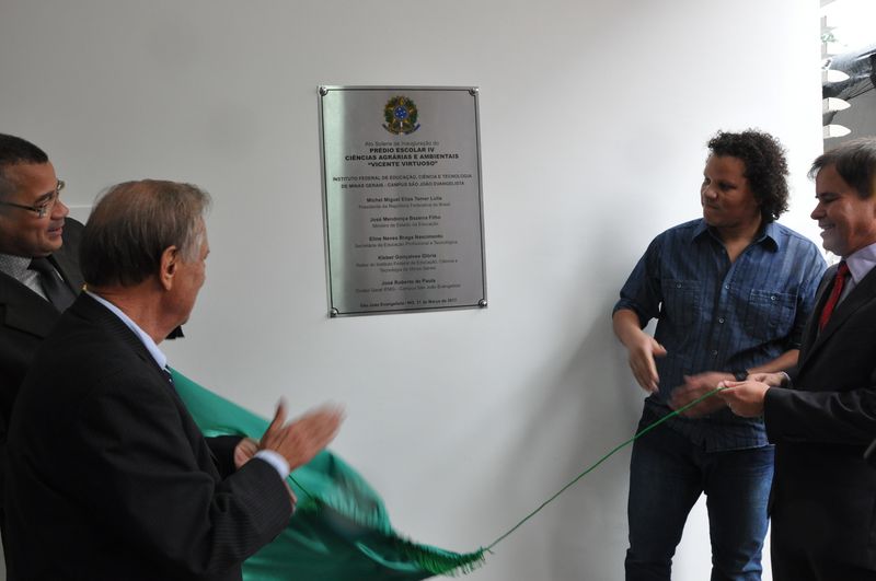 inauguracao predio iv 84