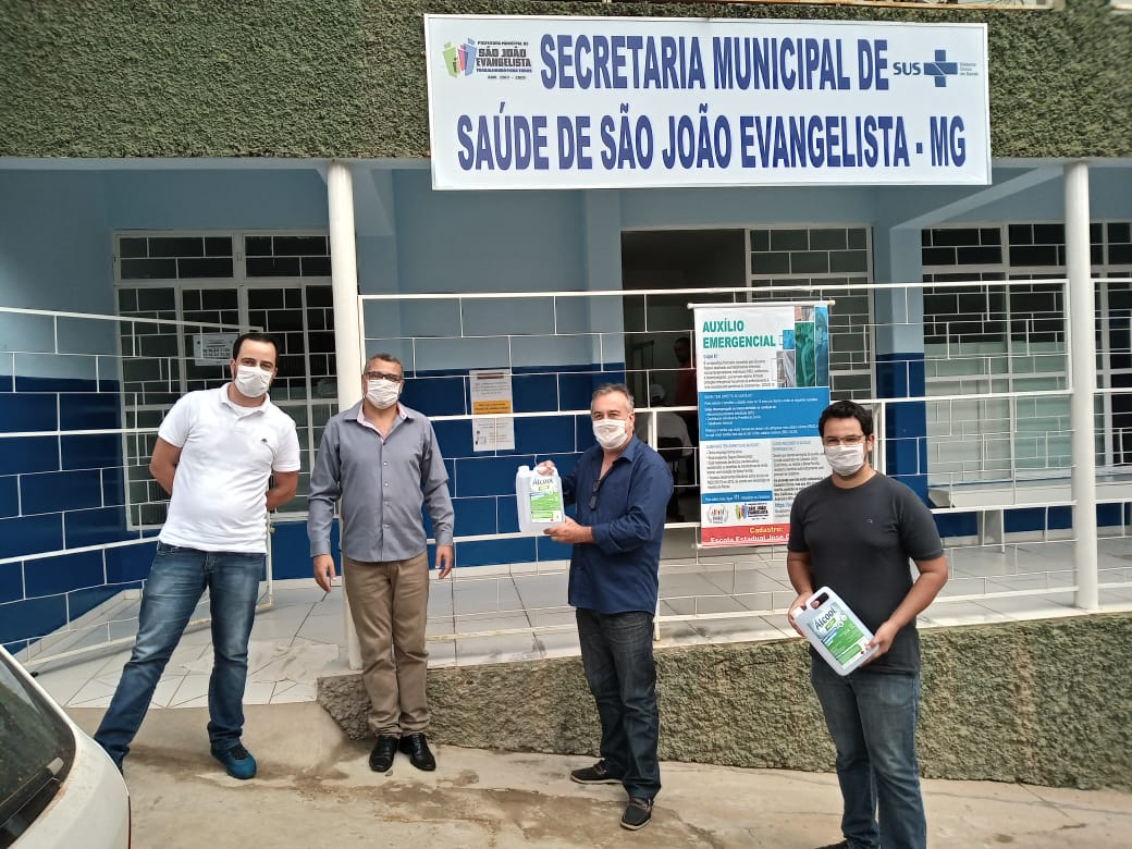 Secretarias Municipal de Saúde de São João Evangelista recebe entrega de álcool 70%
