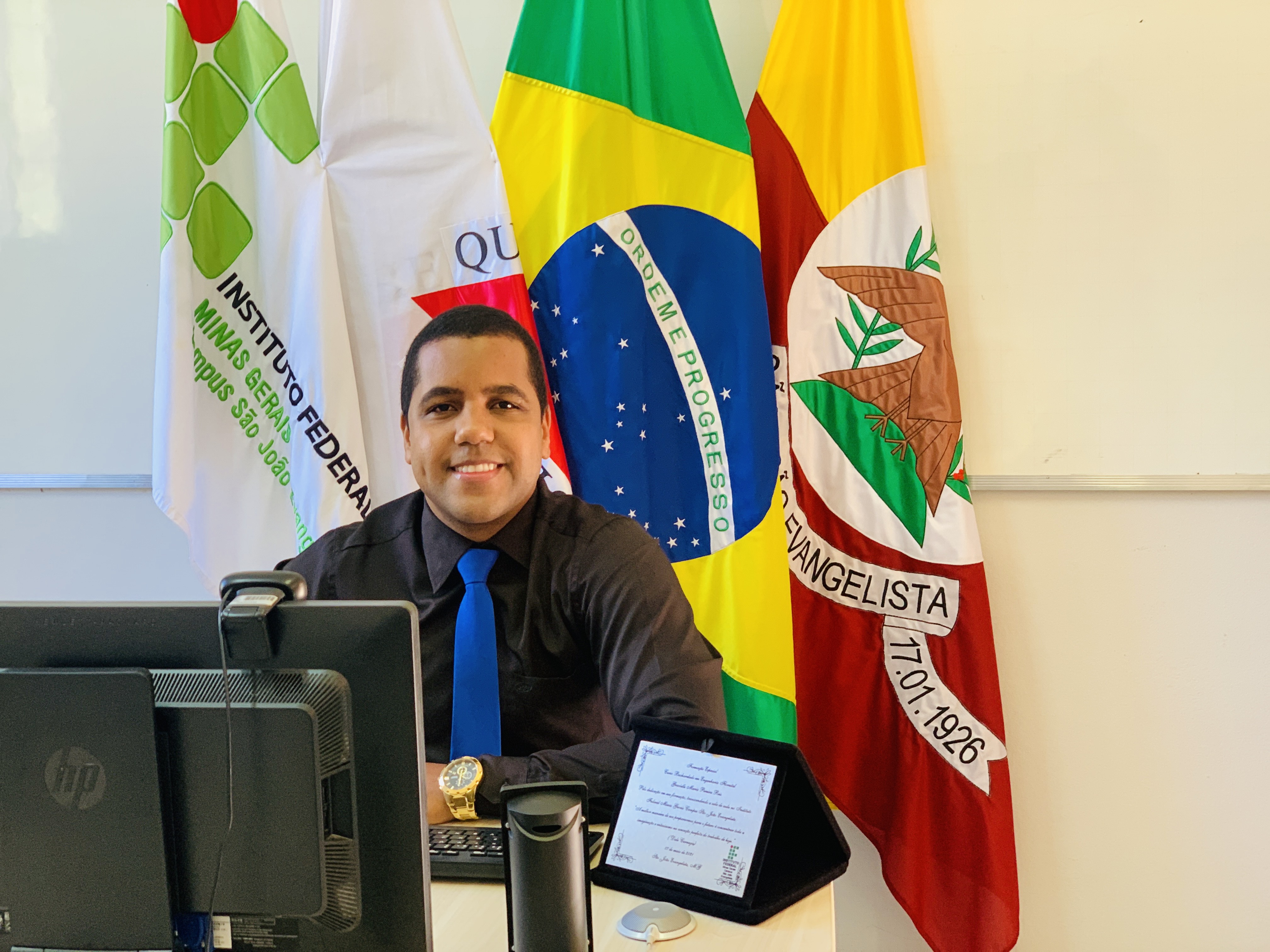 Mestre da Cerimônia e servidor do campus - Douglas de Miranda Barbosa
