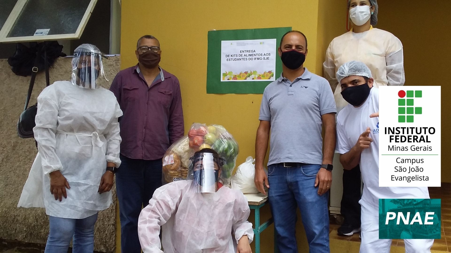 Entrega de kits do PNAE